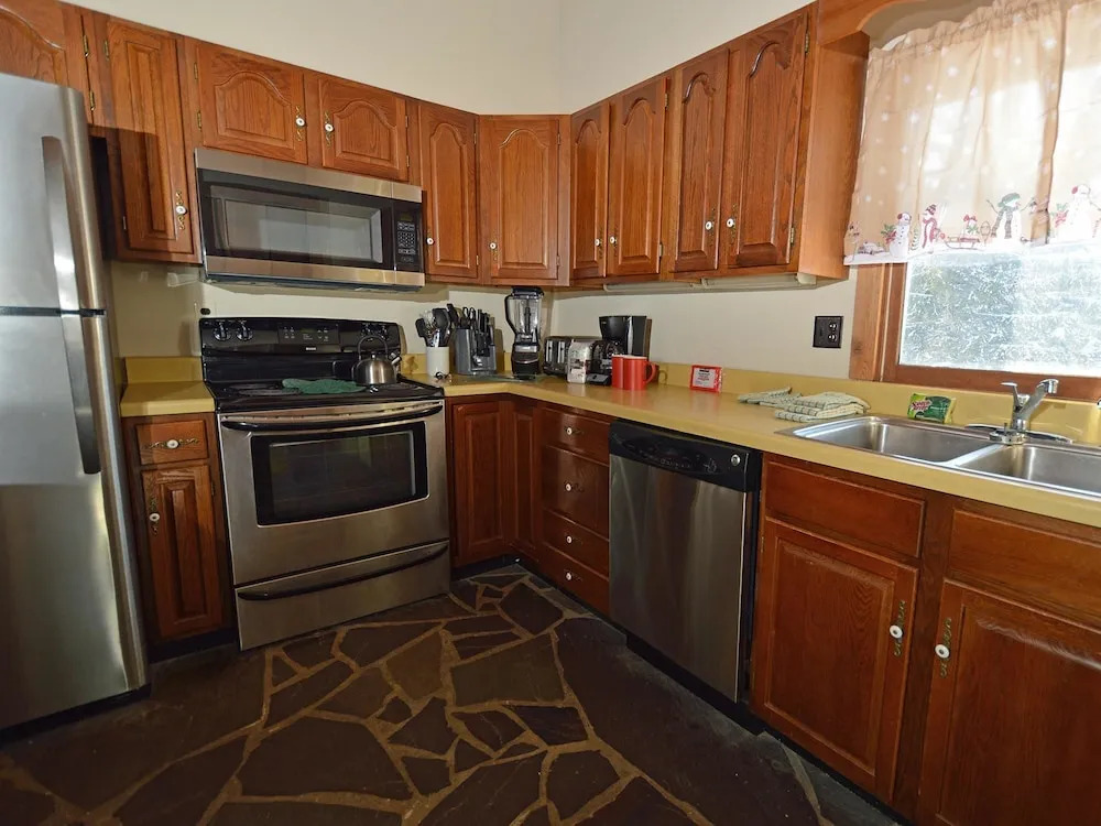 4 Br: Whistlepunk 12