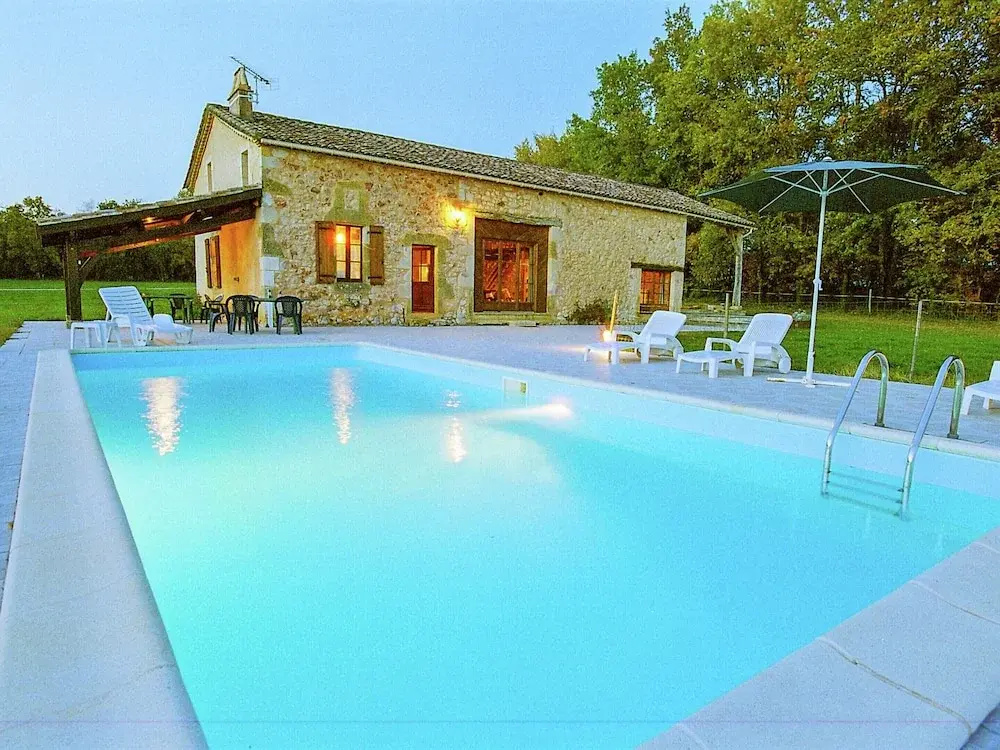 Perigord House With Private Swimming Pool in the Middle of Unspoiled Nature