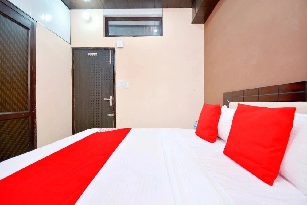 Surya Hotel by OYO Rooms