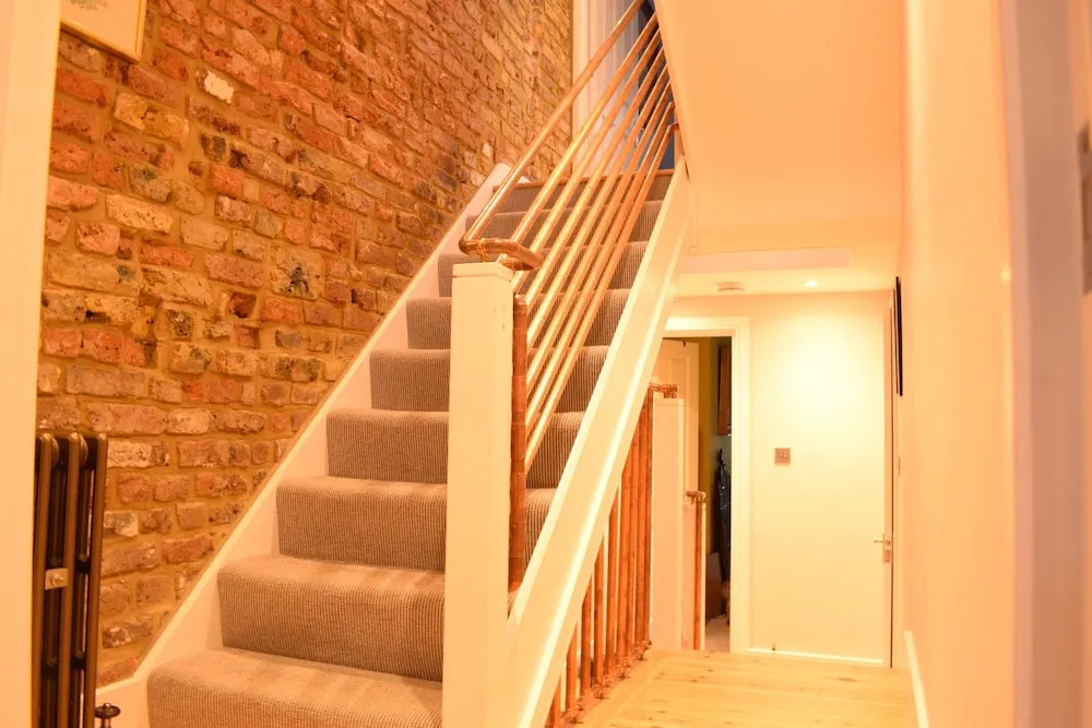 Retro 2 Bedroom Flat in Clapham