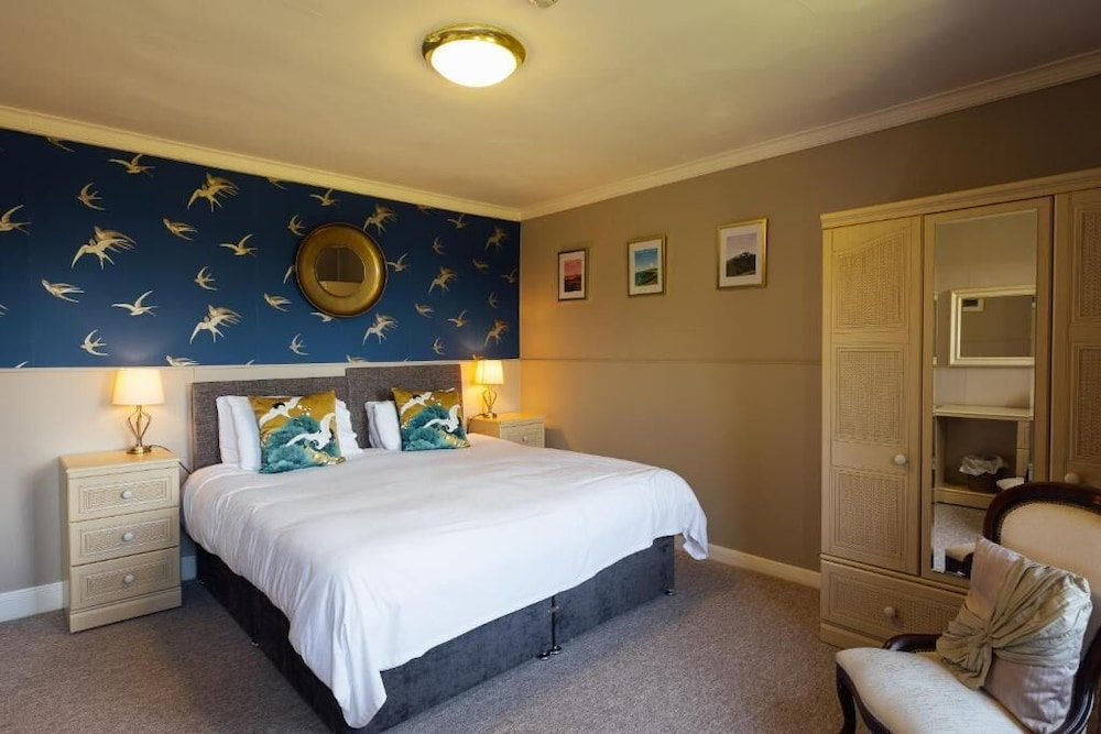 Castlemead Country House By The Sea