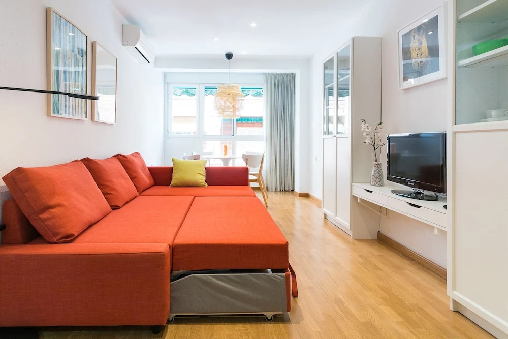 ApartUP Guimera Center