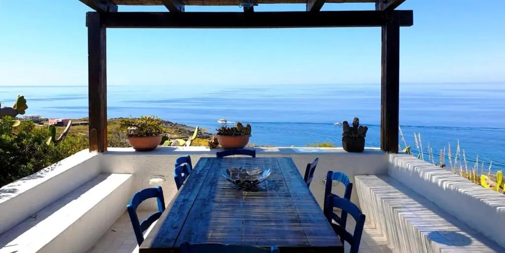 Dammusi A- Mare Pantelleria