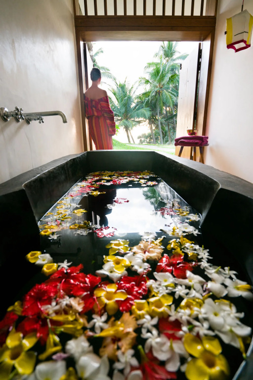 UTMT - Underneath The Mango Tree Spa & Beach Resort