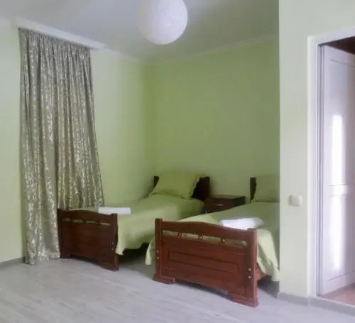 Guest House "Dede"
