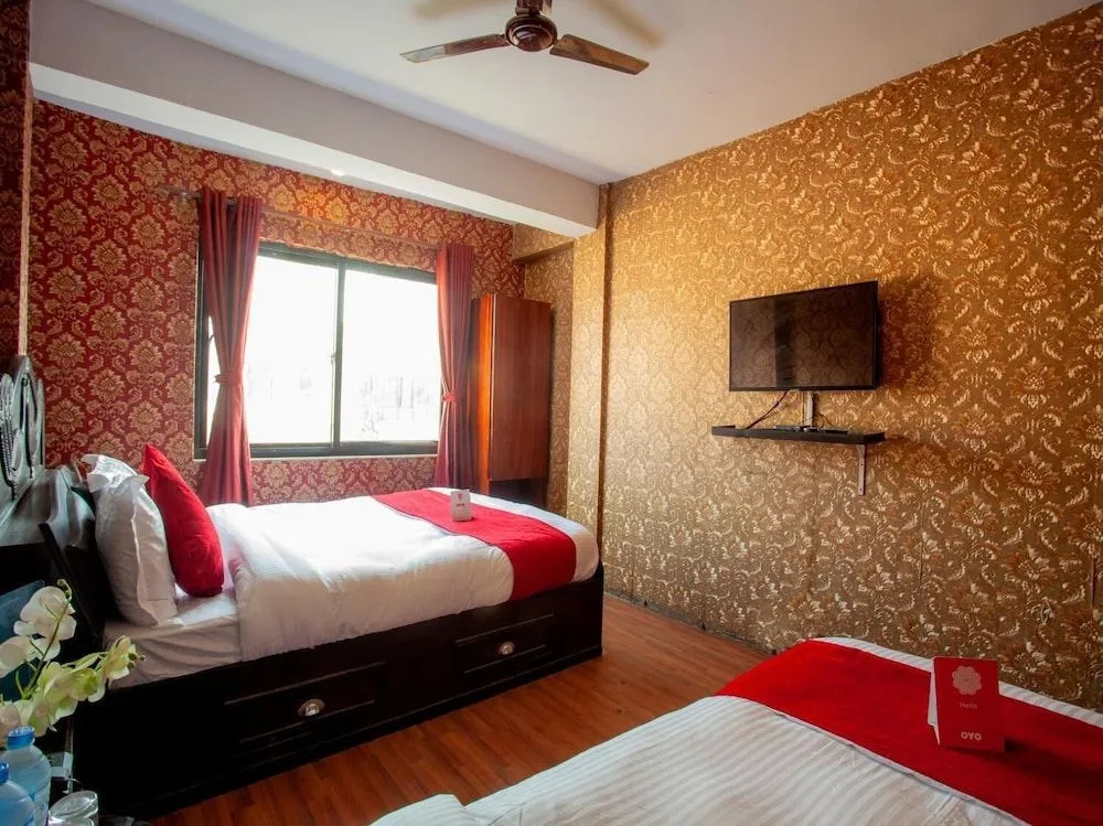 OYO 171 Hotel Fewa Darshan