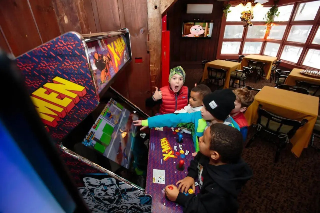 Hob Knob Inn, Bar & Lounge