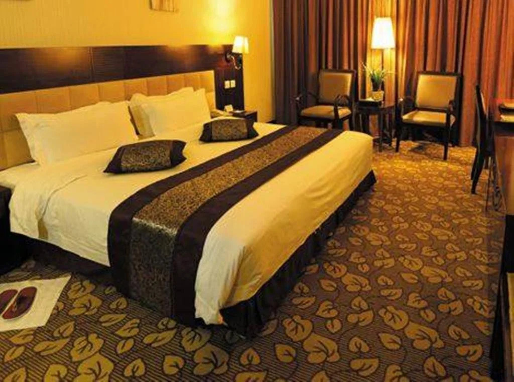 Golden Palace Hotel
