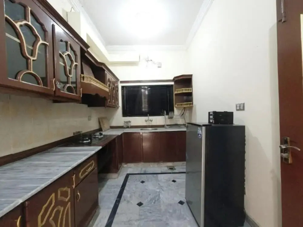 Room-room 3 Serene Retreat in Rawalpindi