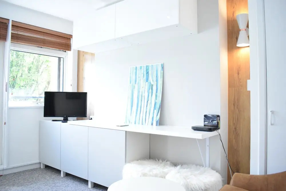 Shadwell 1 Bedroom Flat With Balcony