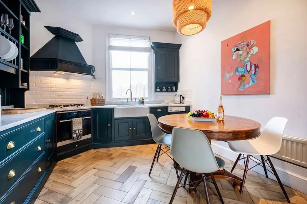 The Chelsea Flower 2 bed -by Out of Office Lifestyle