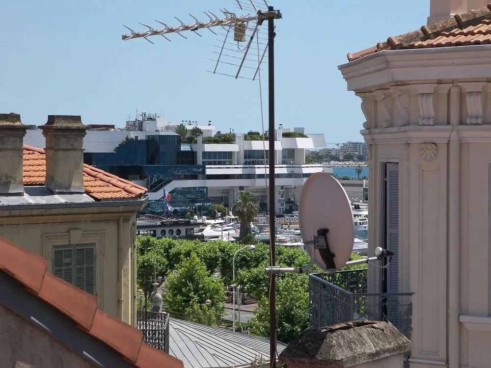 Charming apartment Forville Market