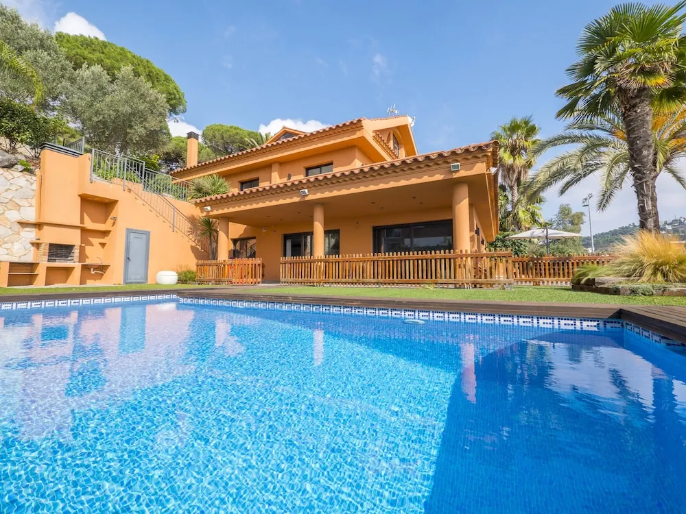 HomeHolidaysRentals Albi - Costa Barcelona