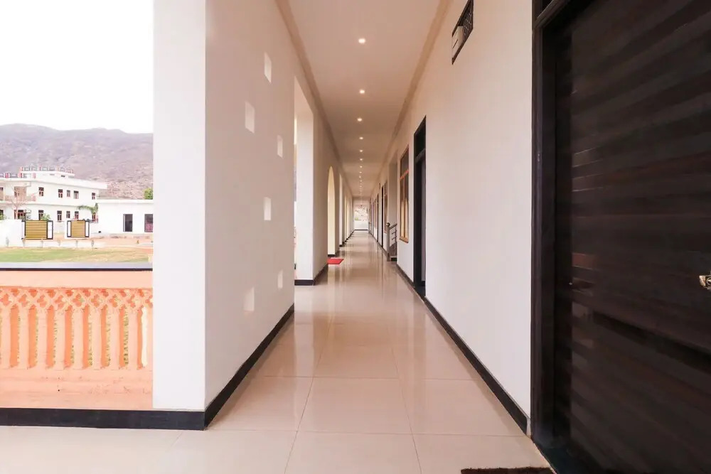 The Sunrise Resort by OYO Rooms