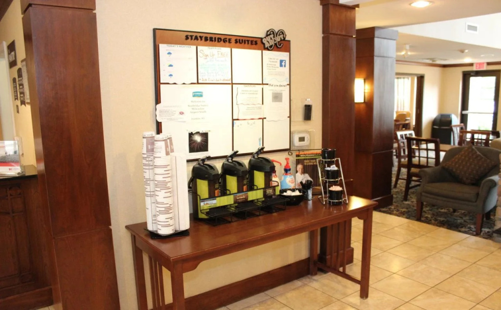 Staybridge Suites Milwaukee Airport South by IHG