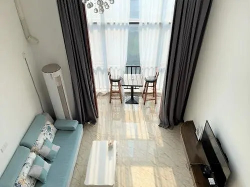 April Fair Duplex Apartment Guangzhou South Railway Station Ao Yuan Yue Shi Dai Branch