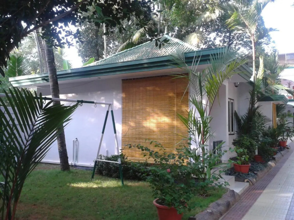 Raja Park Beach Resort