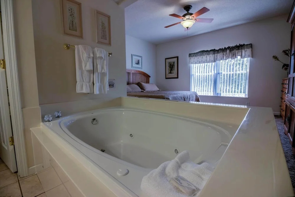 Whispering Pines 612