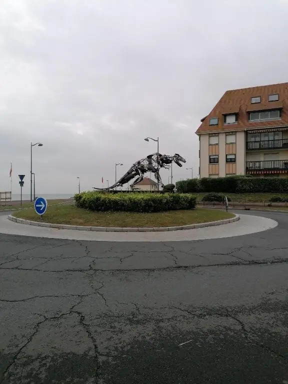 Bel appartement T2 150m plage et tous commerces