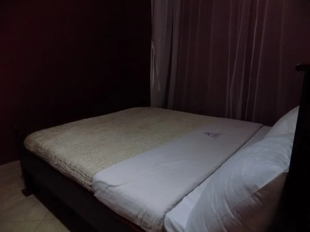 Elegant Motel