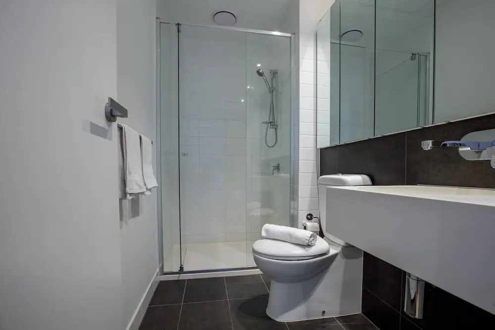 Cozy APT Seaview Next to Southern Cross/pool/gym