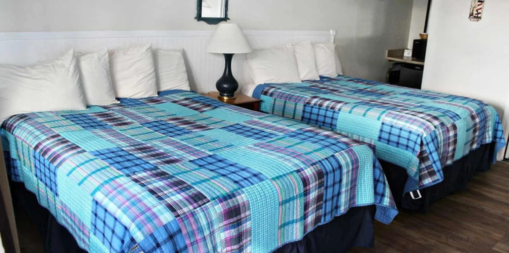Coastal Inn and Suites