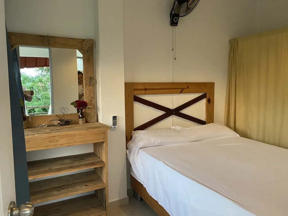 Quiet Studio - Apartment 4 in Villa Coconut