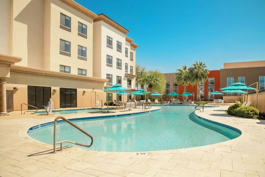 DoubleTree by Hilton Phoenix-Gilbert