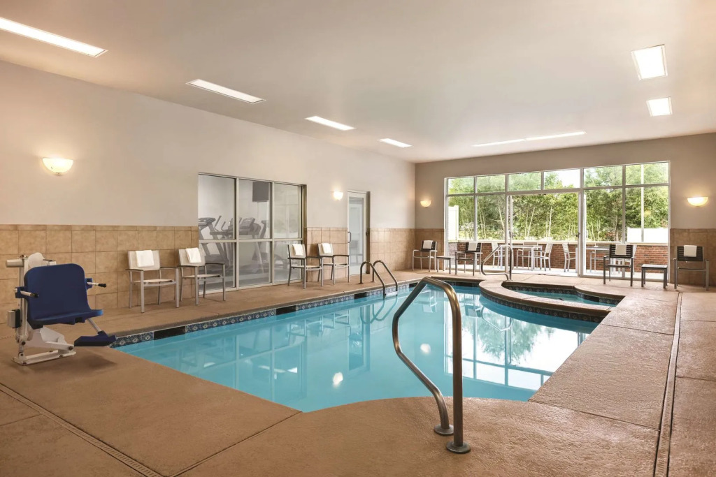 Country Inn & Suites by Radisson, Conyers, GA