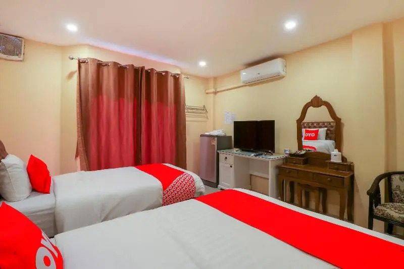 Ocean Gold Card Ayutthaya by OYO Rooms