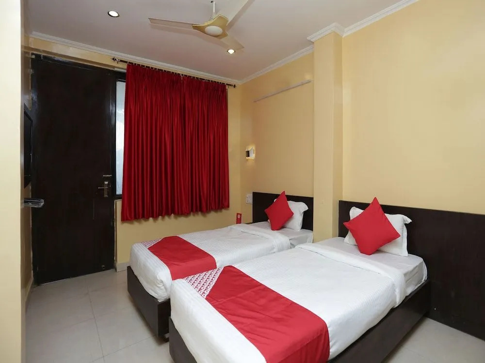 OYO 12887 Hotel A-1