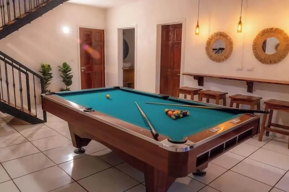 5 min to Beach Private Pool European Style