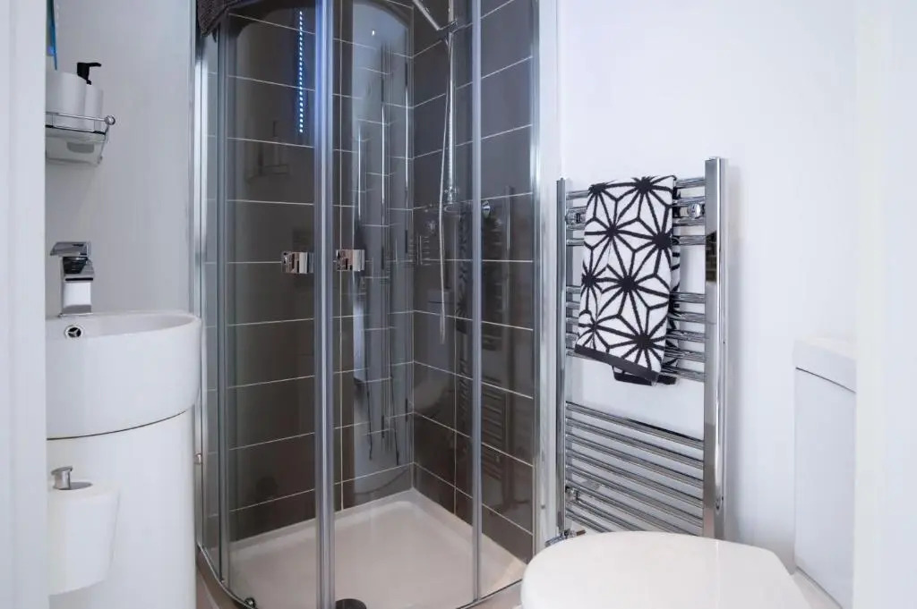Skylark - 2 Bedroom Apartment - Tenby