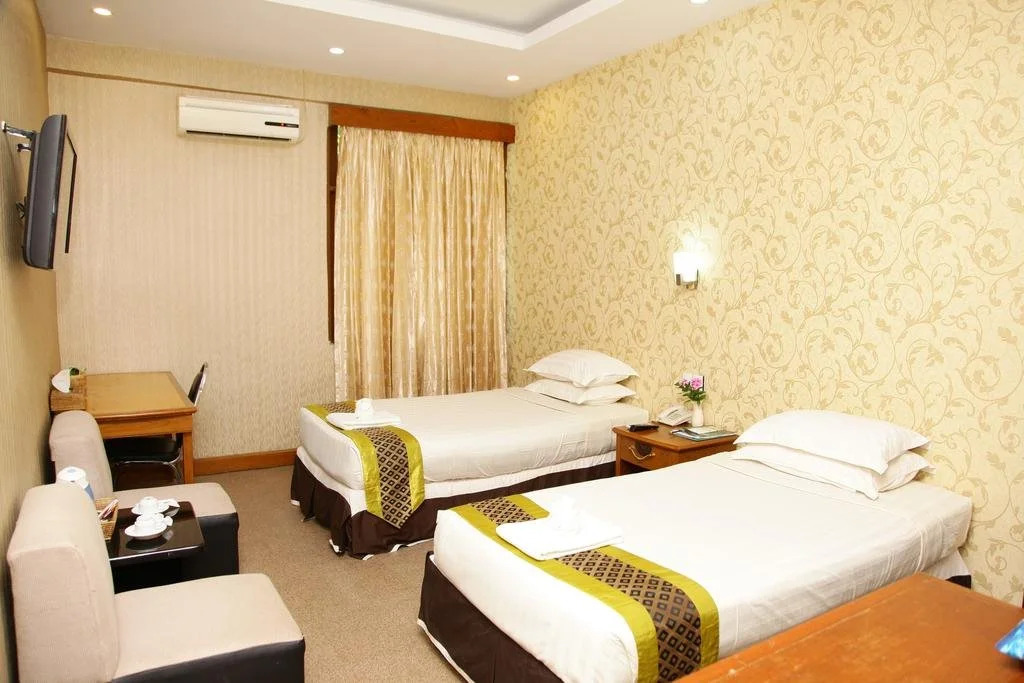 Pathein Hotel