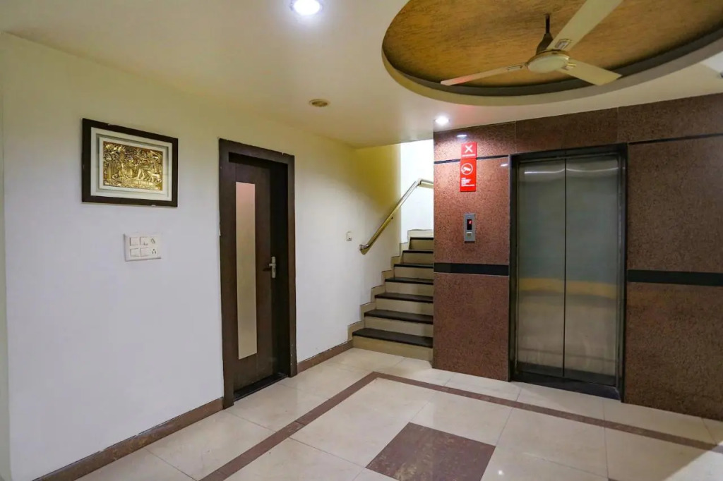 FabHotel Midland
