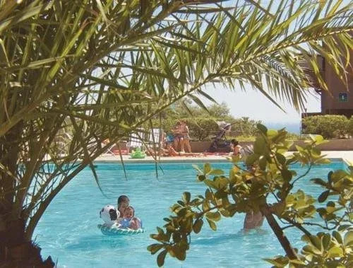Rena Bianca Cugnana Verde Residence