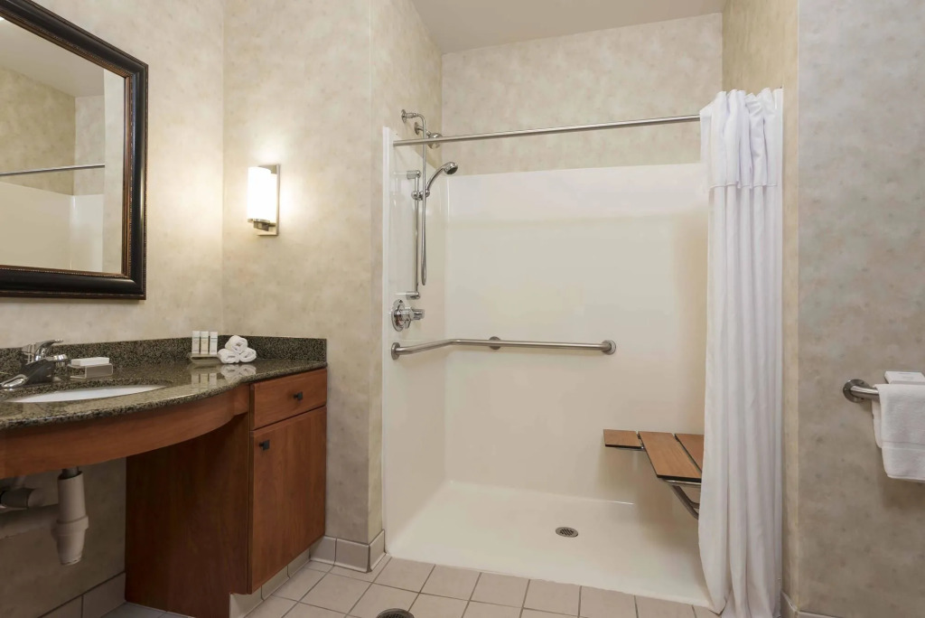 Homewood Suites by Hilton Indianapolis Airport / Plainfield