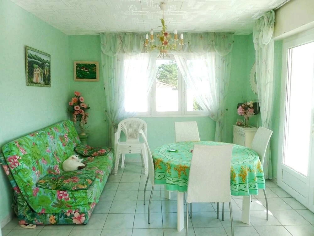 House With 3 Bedrooms in Royan, With Wonderful sea View and Enclosed G