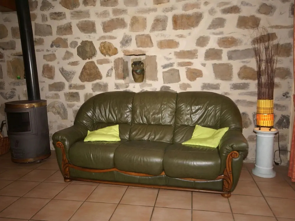 Cozy Family Home in Saint-pons
