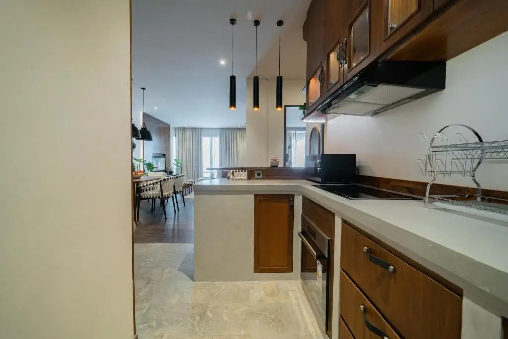Apartment Seabreeze 2 - Amazing Sunset Penthouse-2bdr with pool-Beachfront