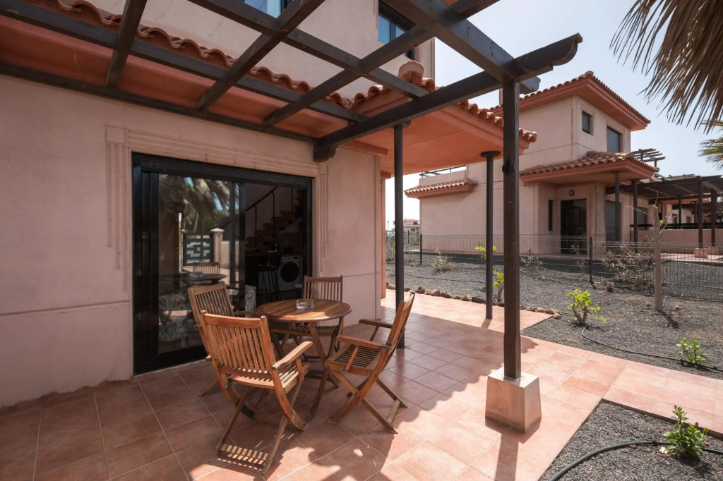 Home2Book Charming Casa Tara
