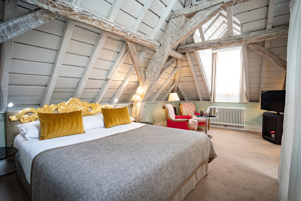 Hotel Le Place dArmes - Relais & Châteaux