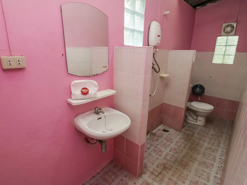 NIDA Rooms Ban That Central 370