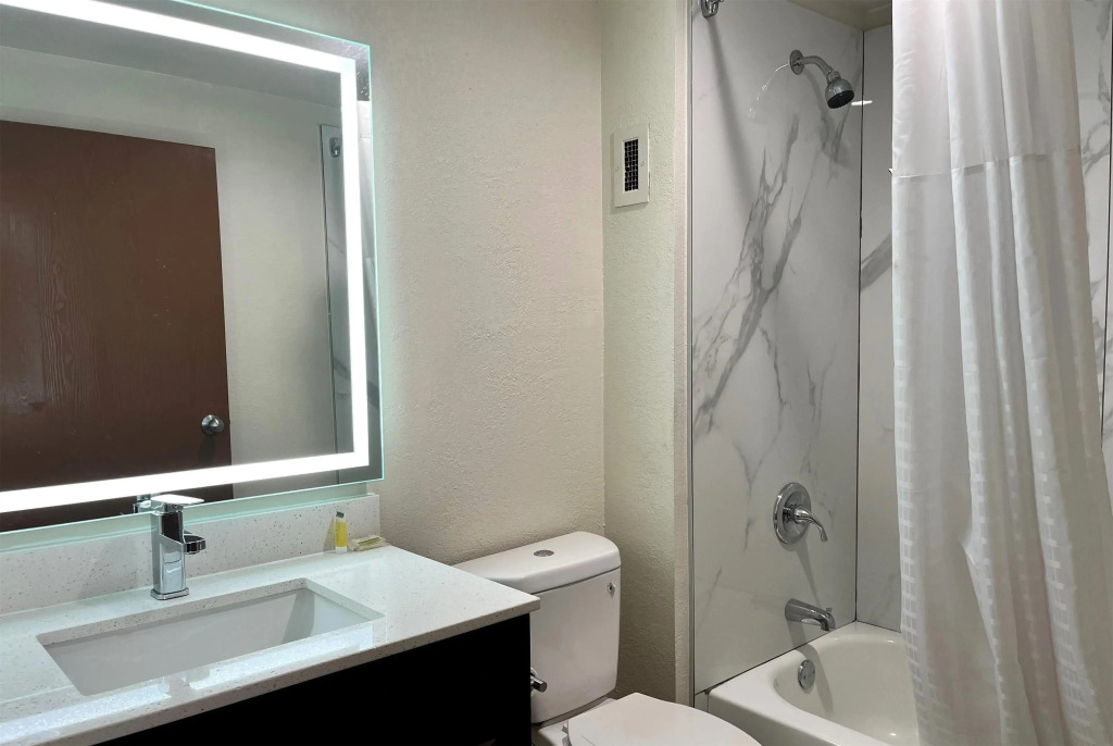 Baymont by Wyndham Cincinnati Sharonville