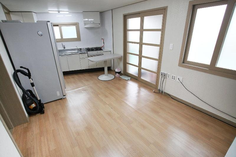 Jeju Yeongsung Motel