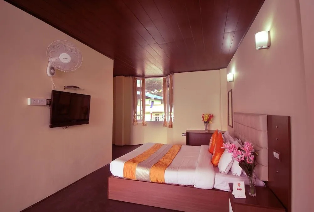 OYO 8701 Hotel Silk Route Residency