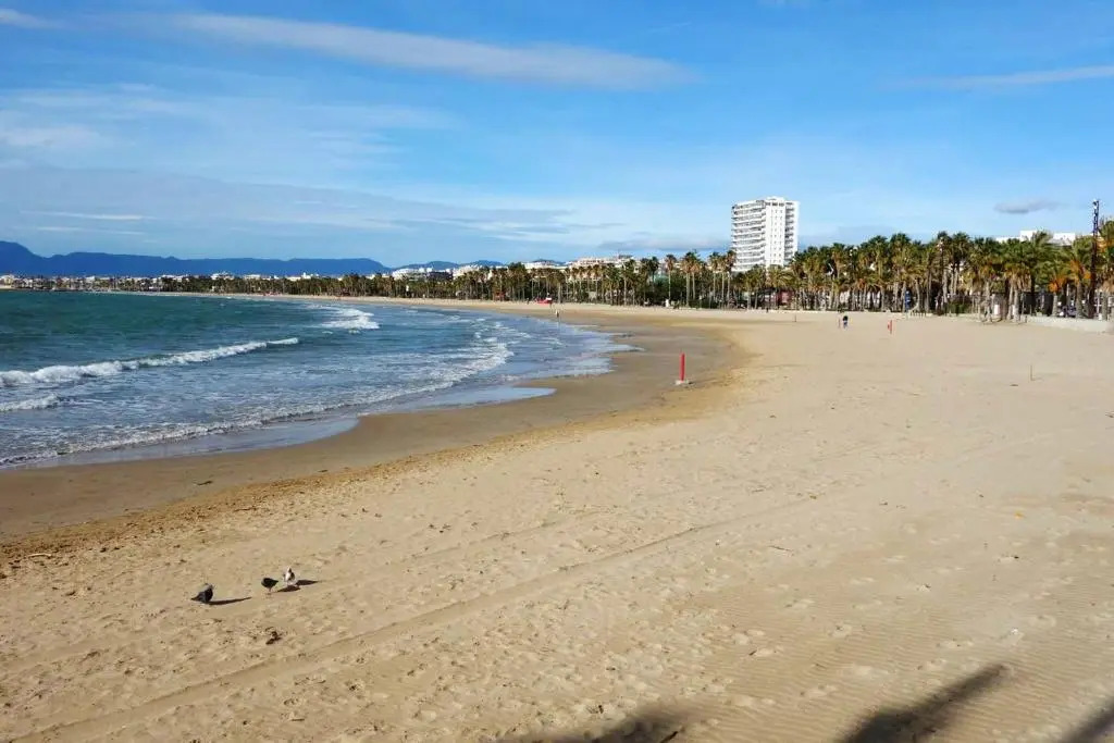 Apartment with 2 bedrooms in Salou with wonderful city view shared pool furnished balcony 300 m from the beach