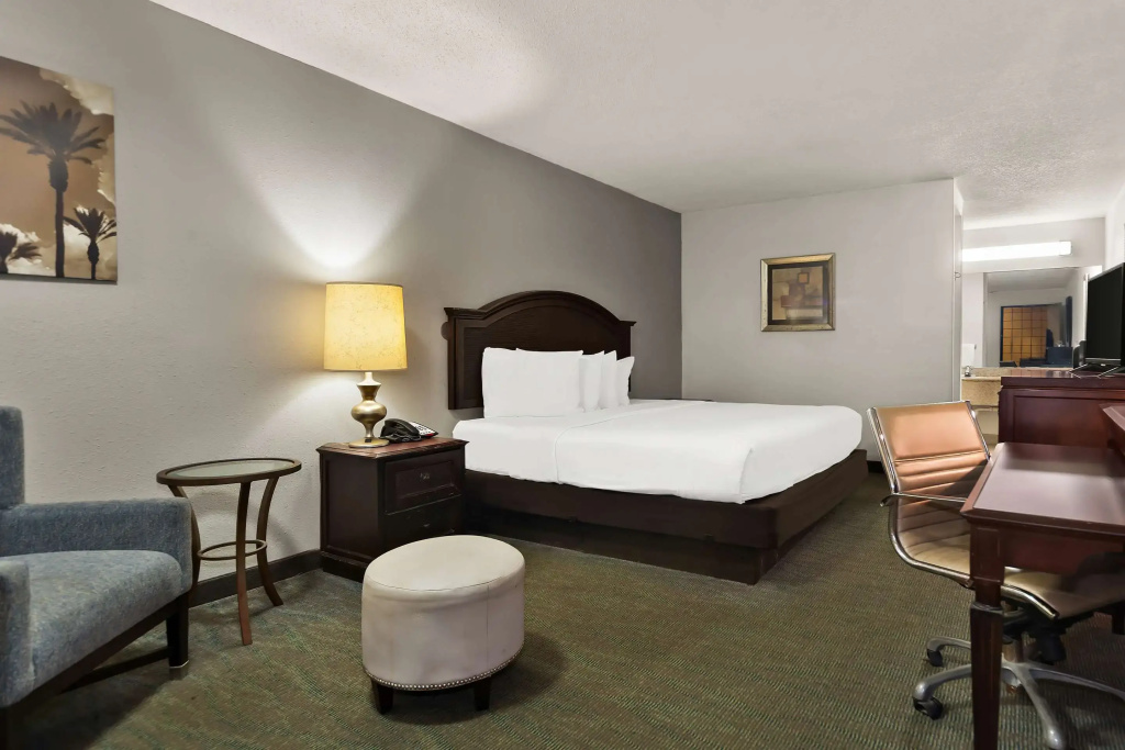 Rodeway Inn Lumberton Central