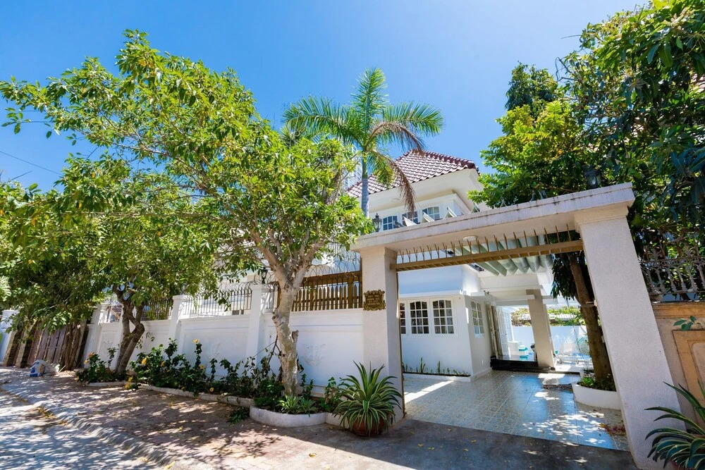 Kat Villa