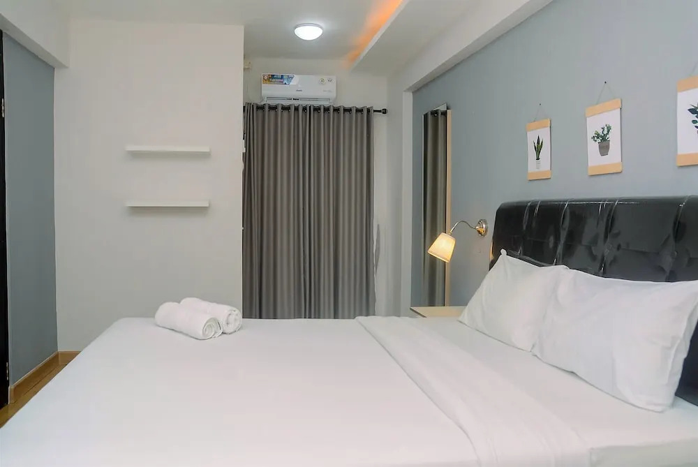 Minimalist with City View 2BR Apartment at Casablanca East Residences